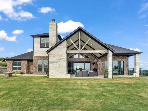 $1,075,000 | 162 Pinnacle Peak Lane, Weatherford, TX 76087