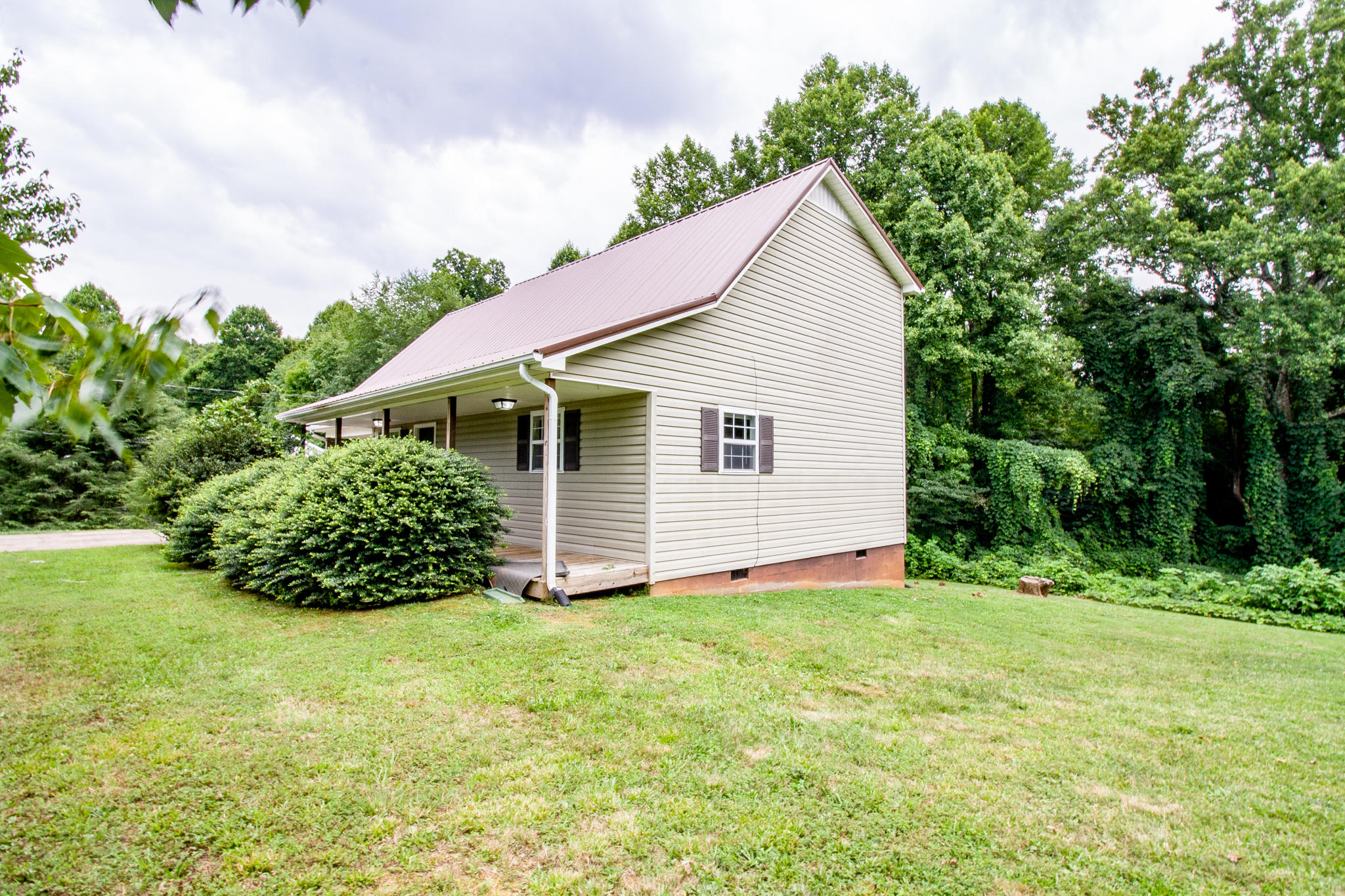 1004 Rocky Ridge Road Johnson City, TN 37601 - Photo 25 of 28 IMG_8412