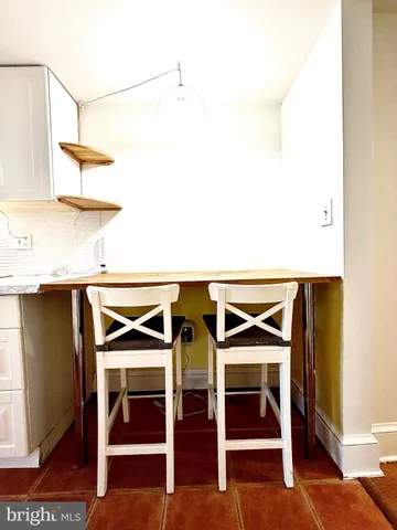 $2,800 | 1412 A Street Southeast, Unit 2, Washington, DC 20003