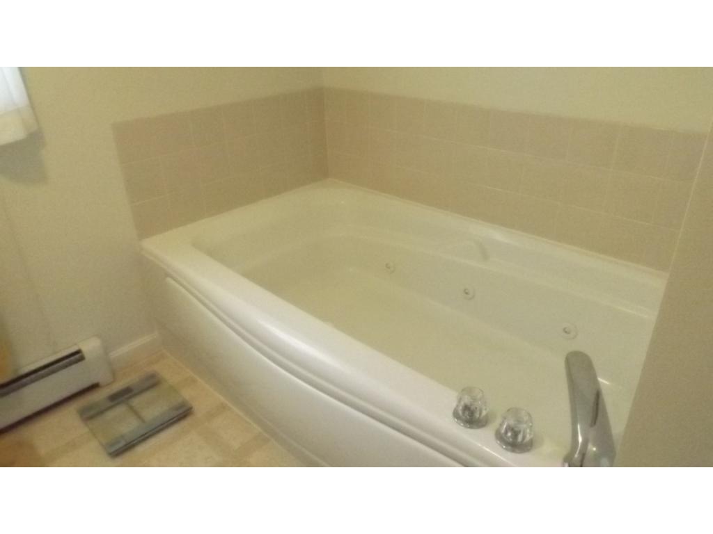 5 Fox Run Road, Unit 5 Raymond, NH 03077 - Photo 11 of 29