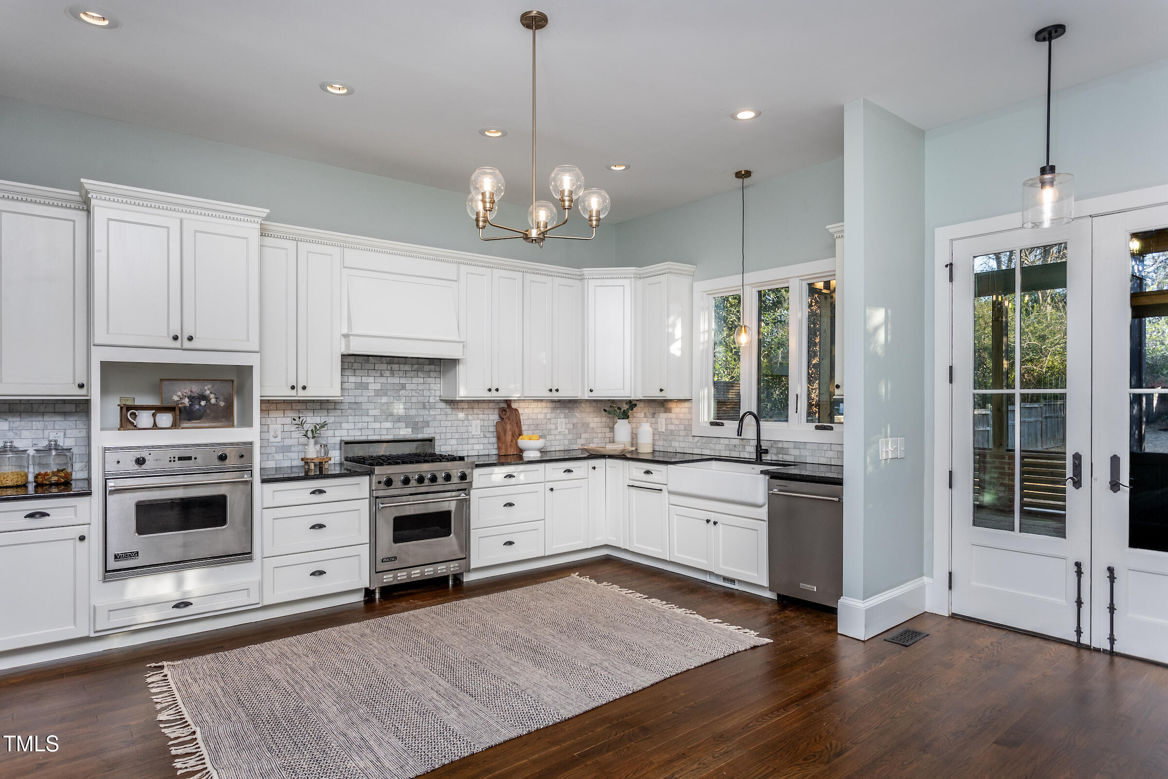 542 East Martin Street Raleigh, NC 27601 - Photo 8 of 45 Kitchen