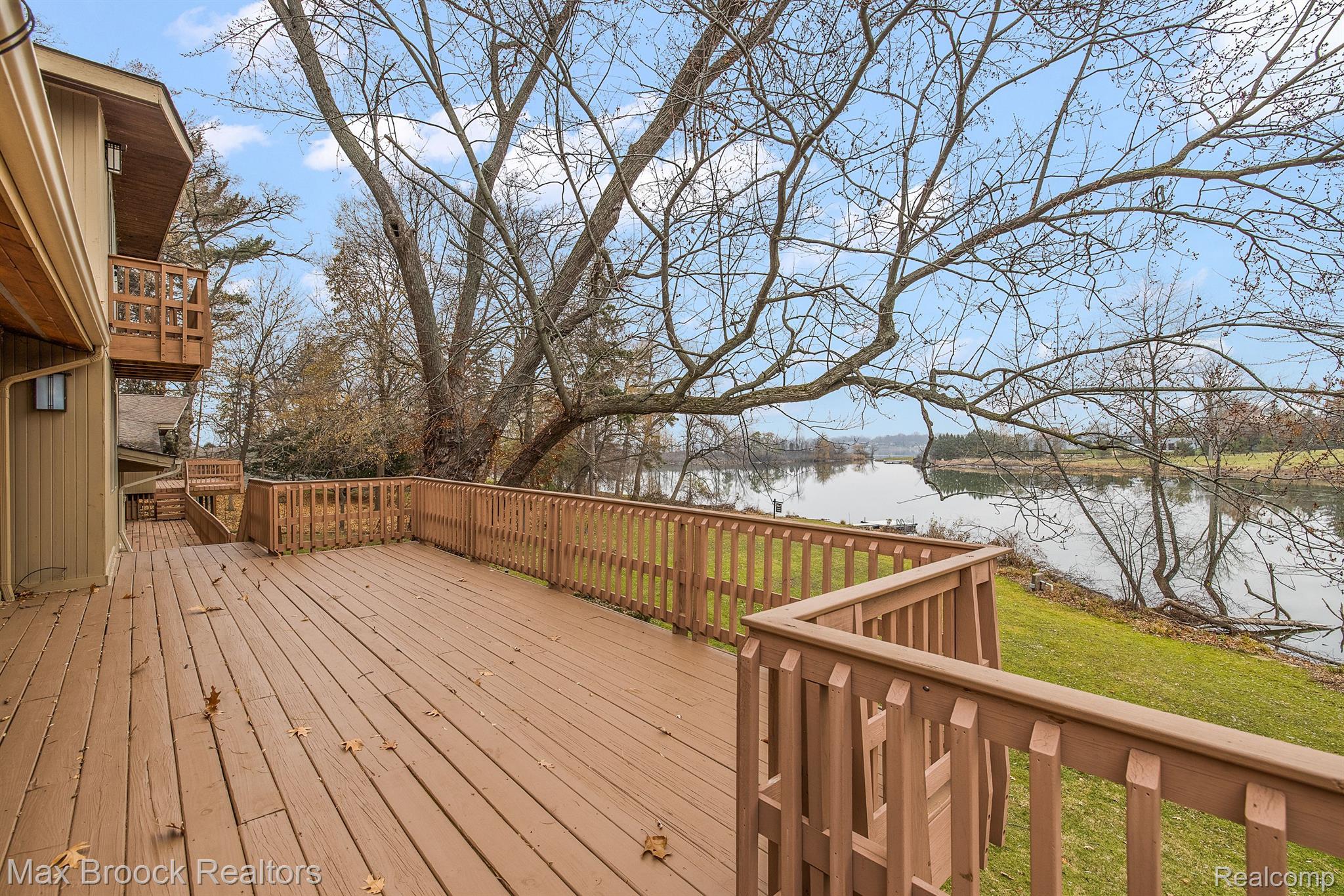 4480 Commerce Road West Bloomfield, MI 48324 - Photo 33 of 44 Gallery Image 33