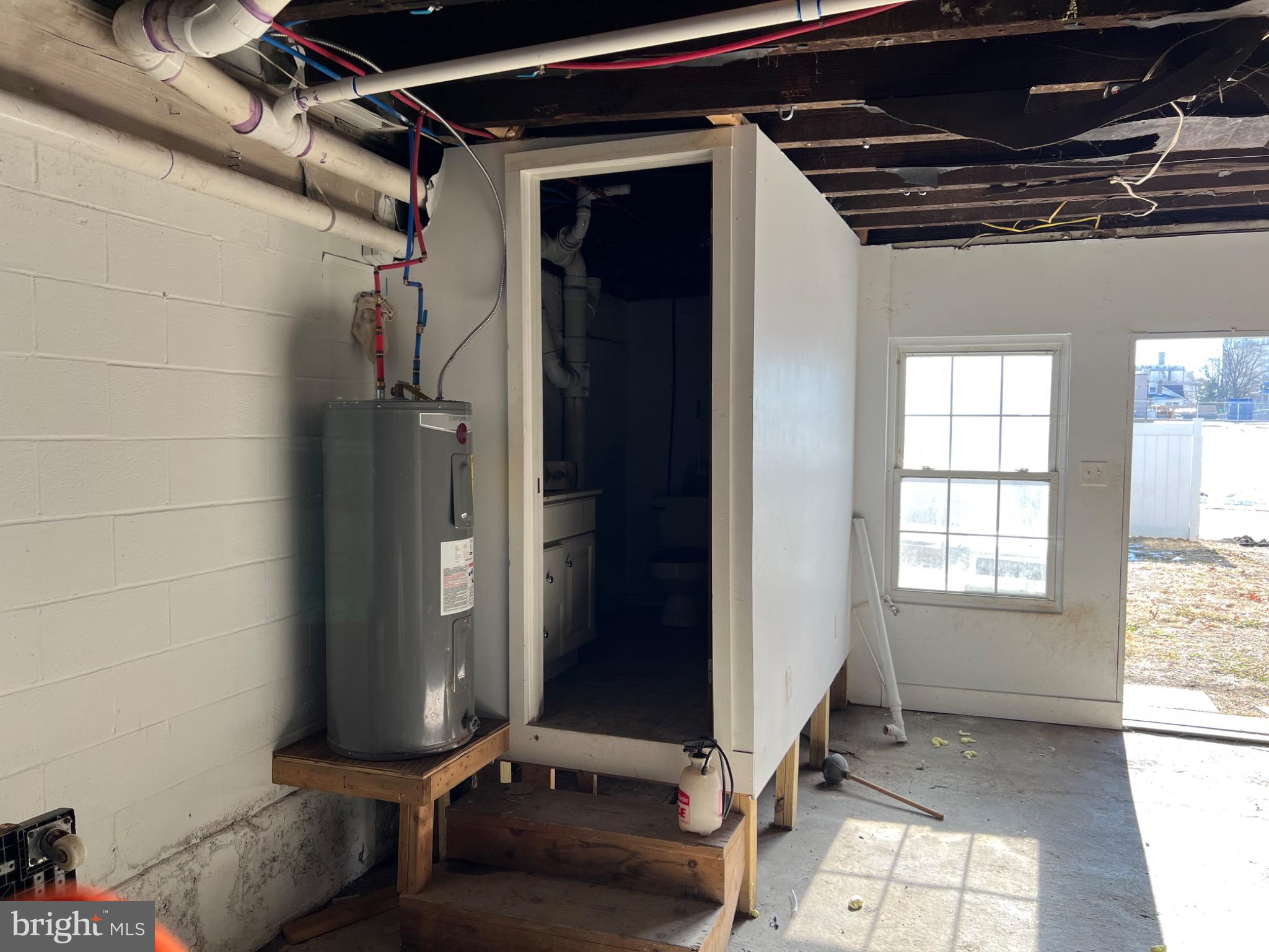 1880 West Market Street York, PA 17404 - Photo 43 of 57 a view of an empty room