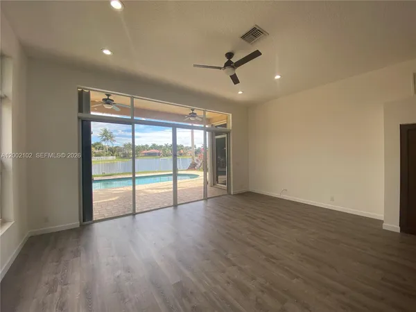 $7,995 | 2486 Bay Isle Drive, Weston, FL 33327