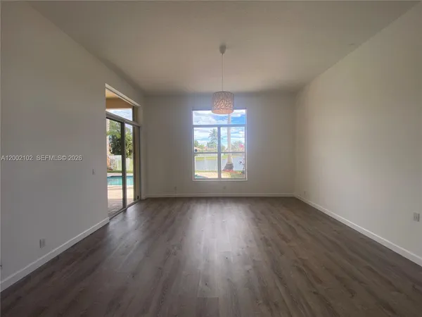 $7,995 | 2486 Bay Isle Drive, Weston, FL 33327