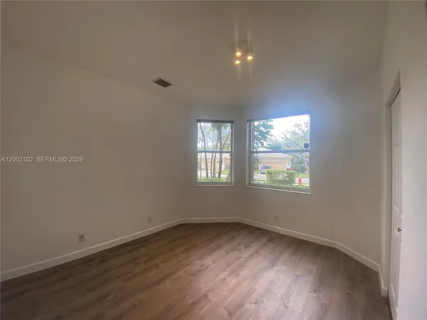 $7,995 | 2486 Bay Isle Drive, Weston, FL 33327