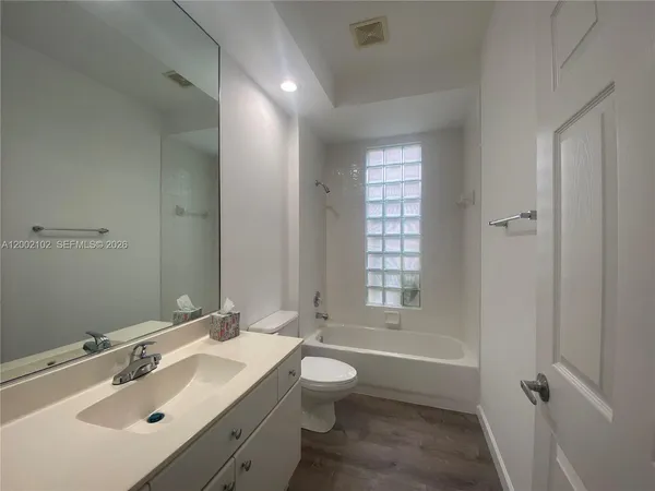 $7,995 | 2486 Bay Isle Drive, Weston, FL 33327