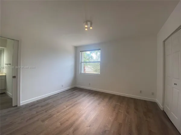 $7,995 | 2486 Bay Isle Drive, Weston, FL 33327