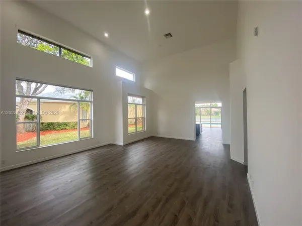 $7,995 | 2486 Bay Isle Drive, Weston, FL 33327