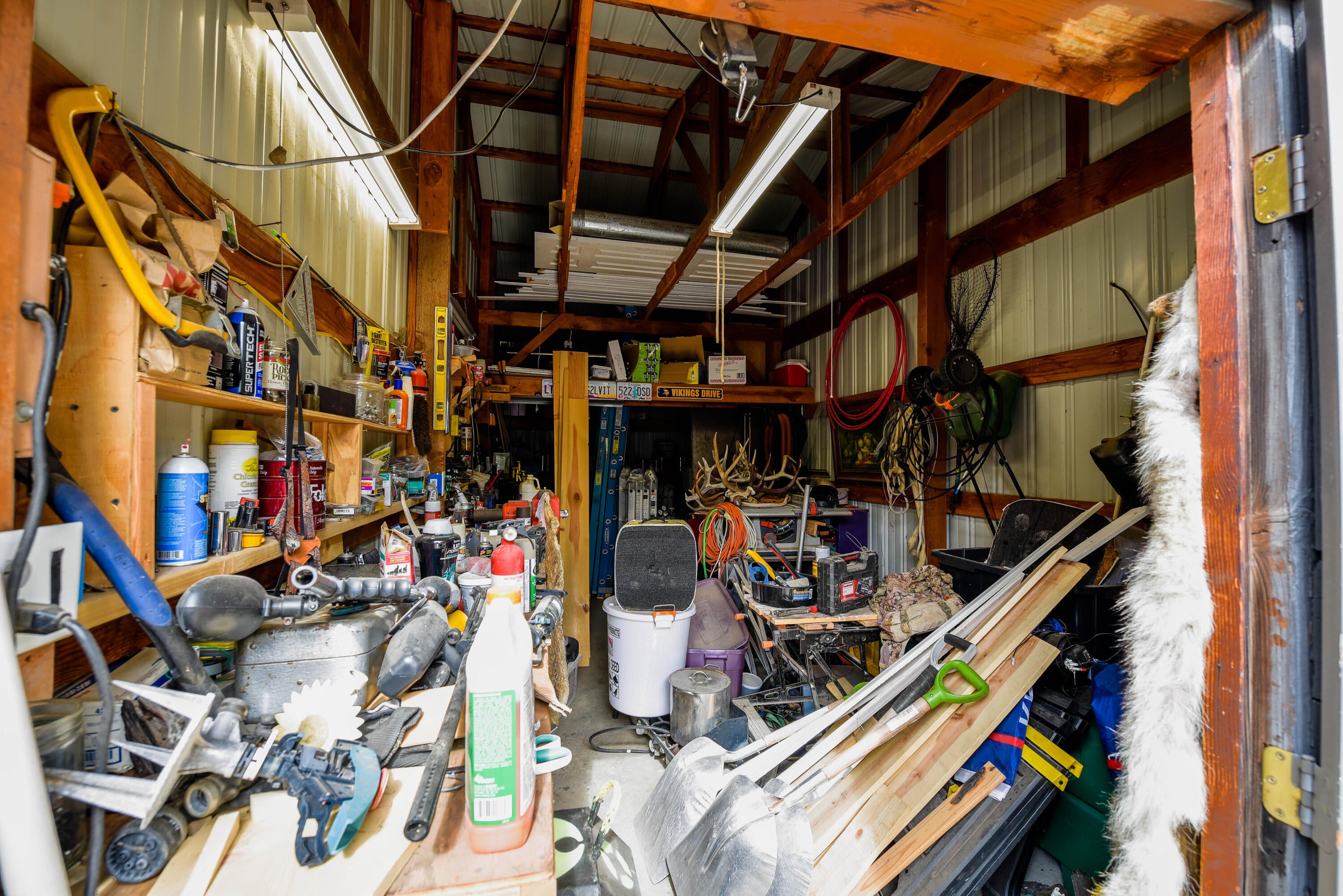 21698 Rickard Road Bend, OR 97702 - Photo 44 of 51 Inside of shop area