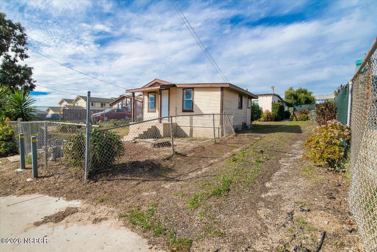 2011 Paso Robles Street Oceano, CA 93445 - Photo 1 of 27 Front house
