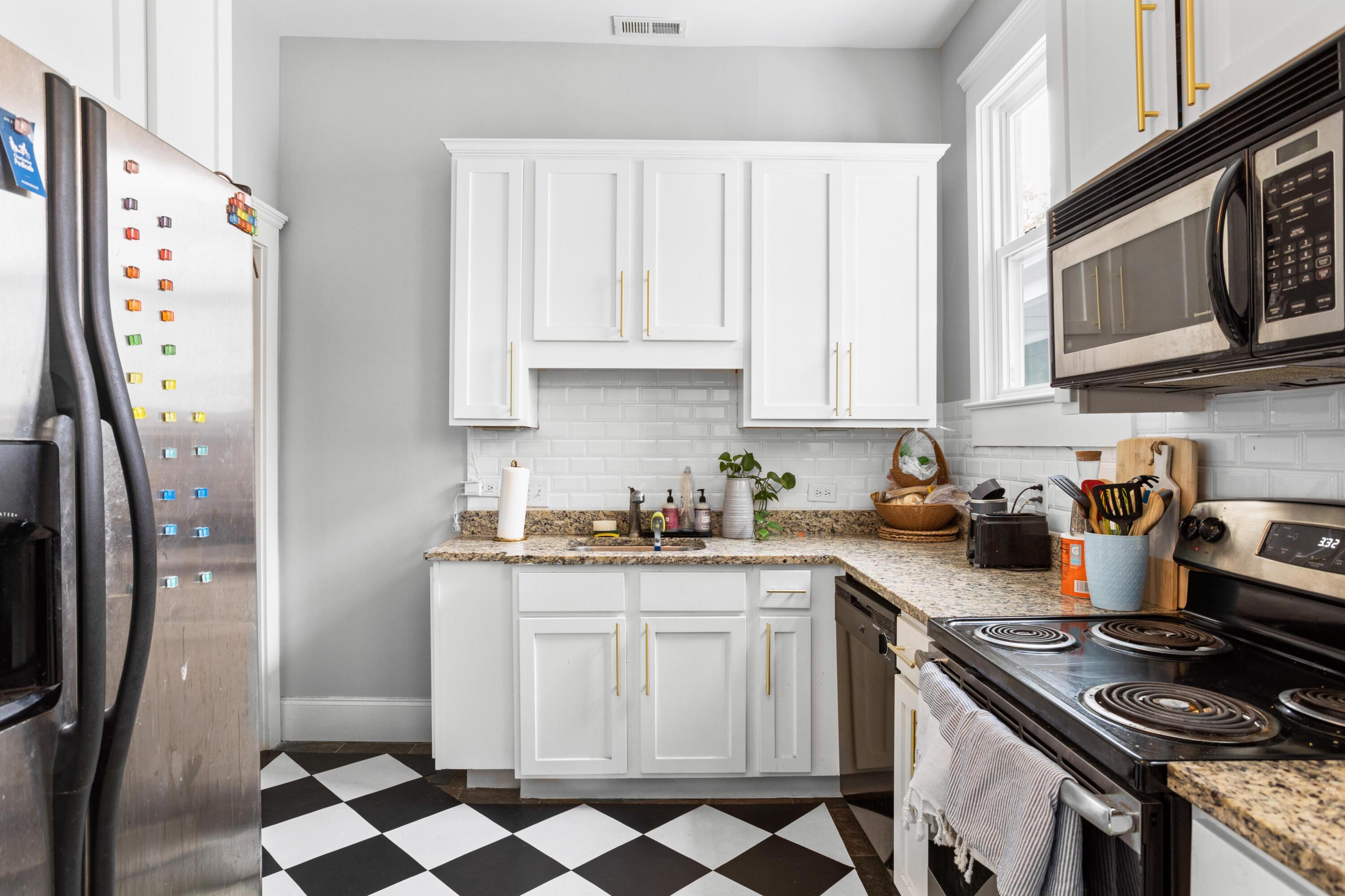 704 Rutledge Avenue, Unit A&B Charleston, SC 29403 - Photo 23 of 49 124237-CoastalRePhoto-4650
