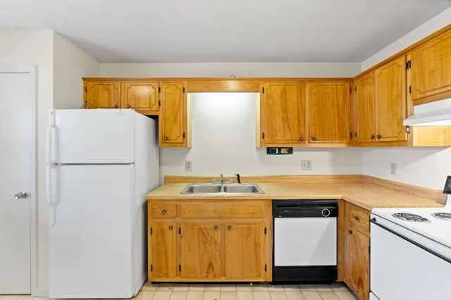 $815 | 112 Stephanie Drive, Unit B, Clarksville, TN 37042