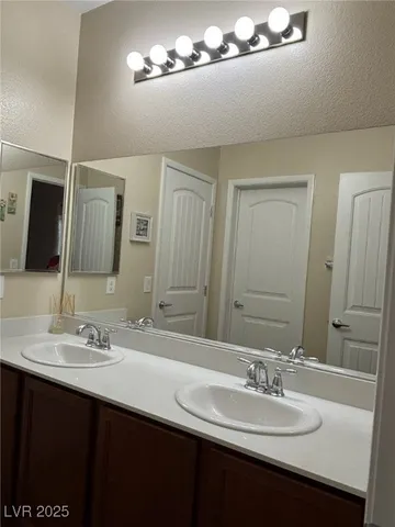 $1,965 | 9499 Alma Ridge Avenue, Las Vegas, NV 89178