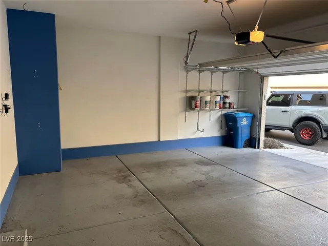 $1,965 | 9499 Alma Ridge Avenue, Las Vegas, NV 89178