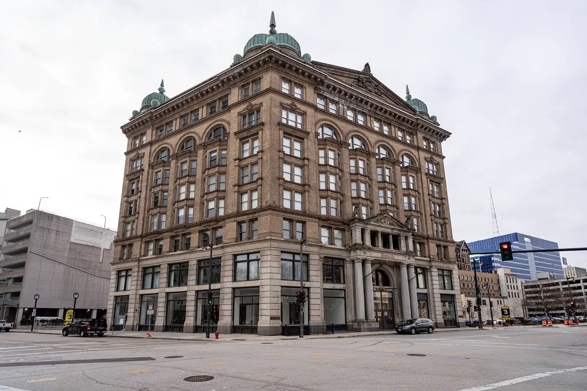 135 West Wells Street Milwaukee, WI 53203 - Photo 1 of 13 a front view of a building