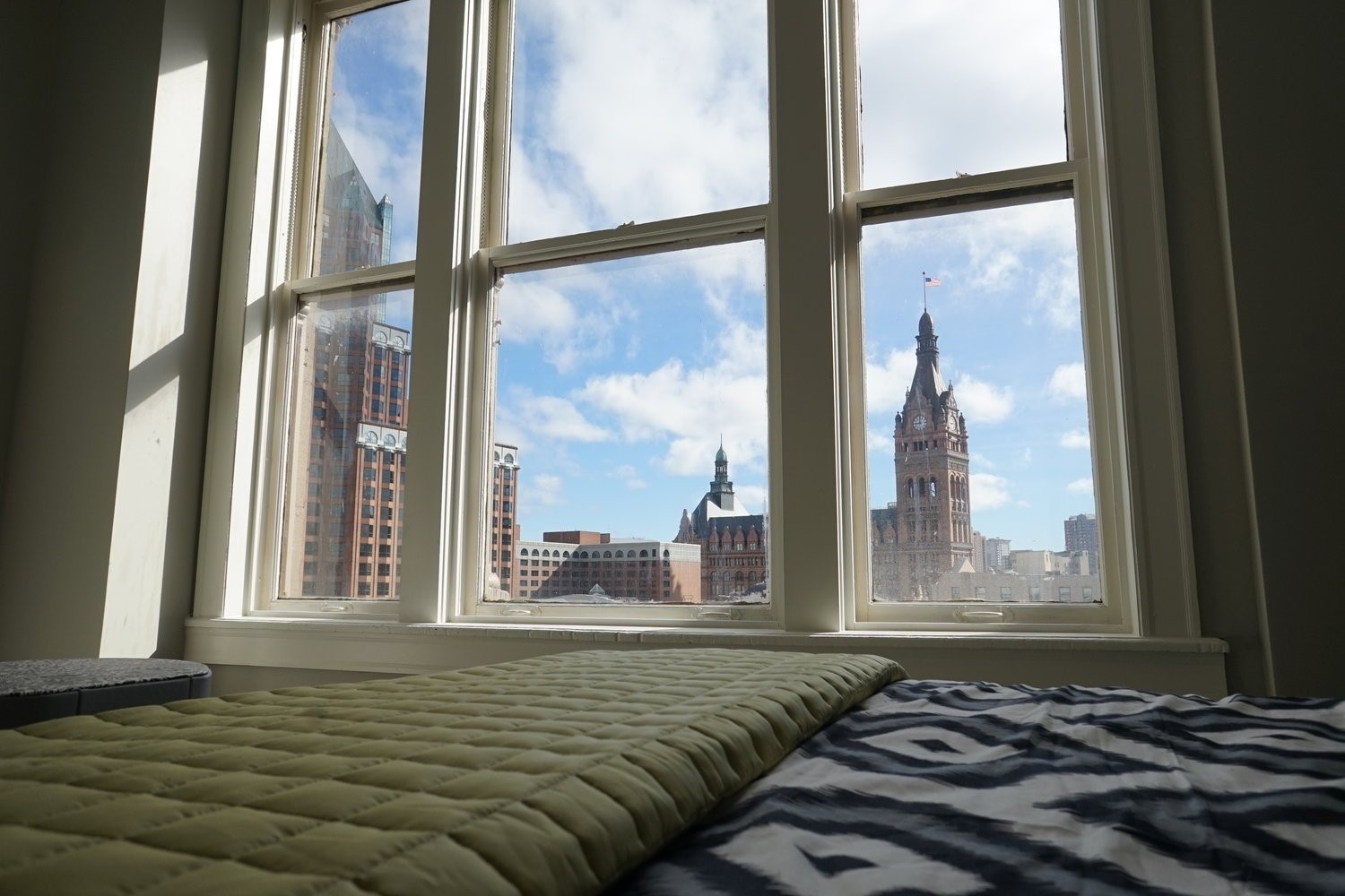 135 West Wells Street Milwaukee, WI 53203 - Photo 4 of 13 a view of a windows in the balcony