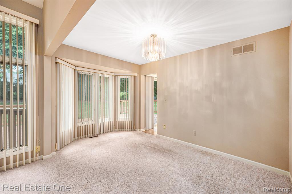 2184 Reagan Drive Rochester Hills, MI 48309 - Photo 19 of 28