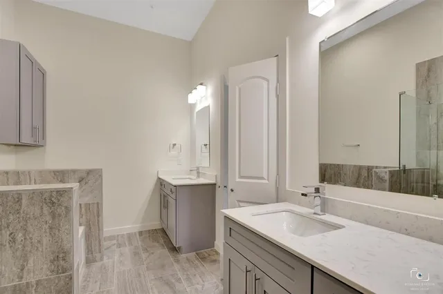 $2,495 | 1211 Beaconsfield Lane, Unit 603, Arlington, TX 76011