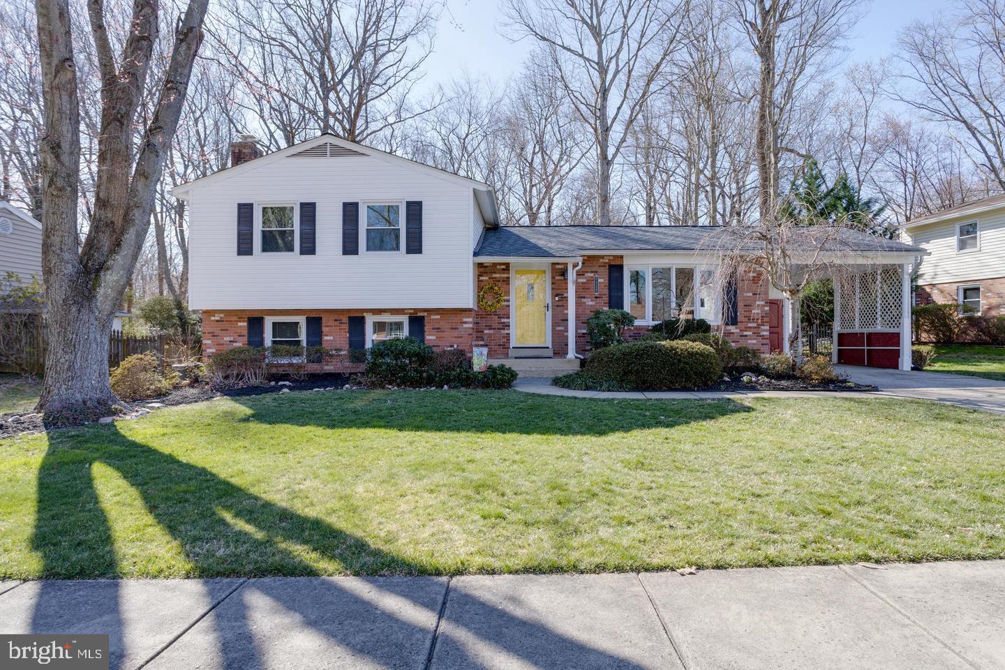 7117 Hadlow Court Springfield, VA 22152 - Photo 2 of 36