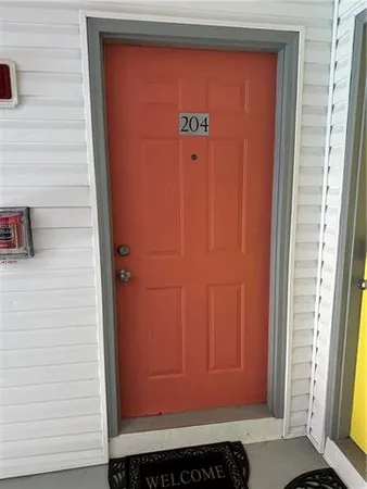 $2,000 | 420 Metairie-Hammond Highway, Unit 204, Metairie, LA 70005