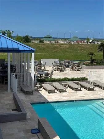 $2,000 | 420 Metairie-Hammond Highway, Unit 204, Metairie, LA 70005