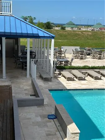 $2,000 | 420 Metairie-Hammond Highway, Unit 204, Metairie, LA 70005
