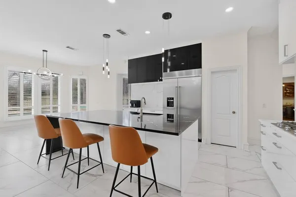 $1,695,000 | 531 East Hickory Ridge Circle, Argyle, TX 76226