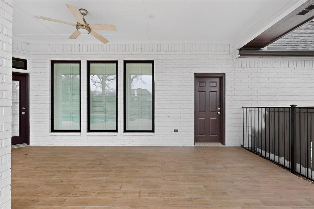 531 East Hickory Ridge Circle Argyle, TX 76226 - Photo 31 of 37 a view of an empty room with glass door