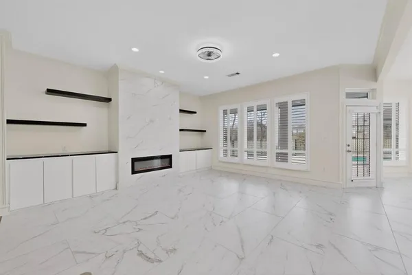 $1,695,000 | 531 East Hickory Ridge Circle, Argyle, TX 76226