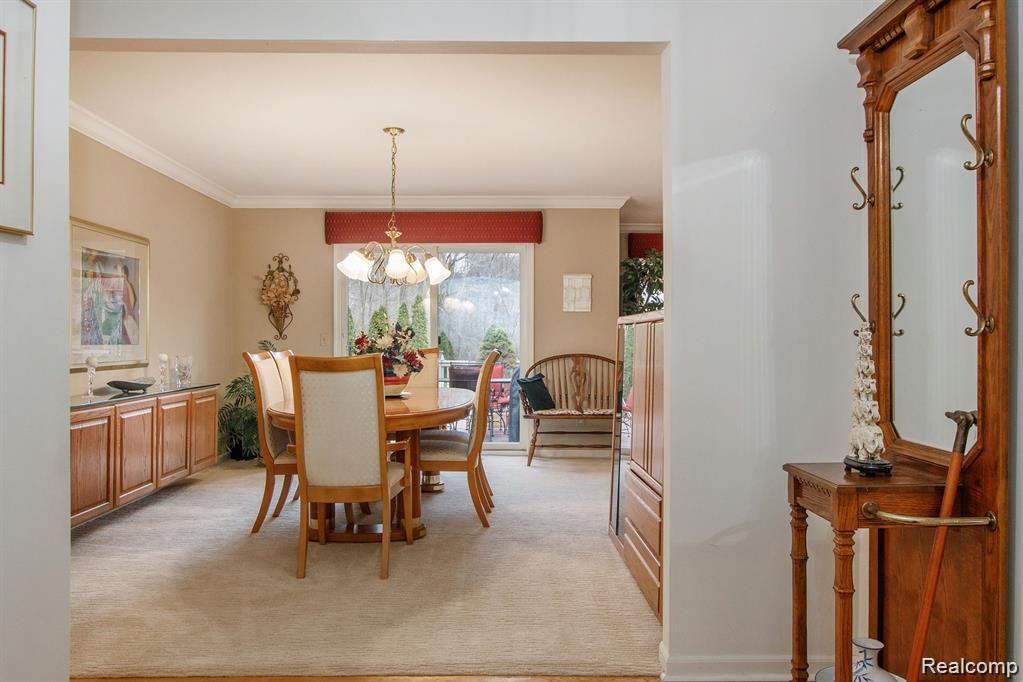 35931 Smithfield Road Farmington, MI 48335 - Photo 16 of 46 IMG_8972.jpg