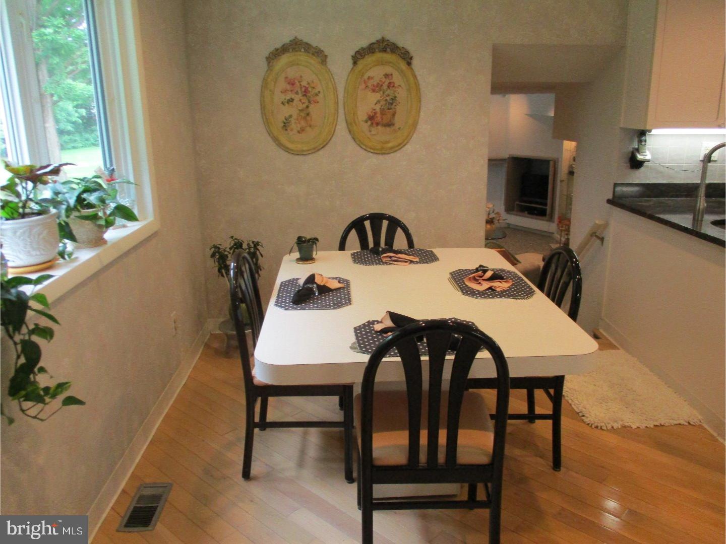 134 Tulip Road Holland, PA 18966 - Photo 9 of 25 Breakfast Room