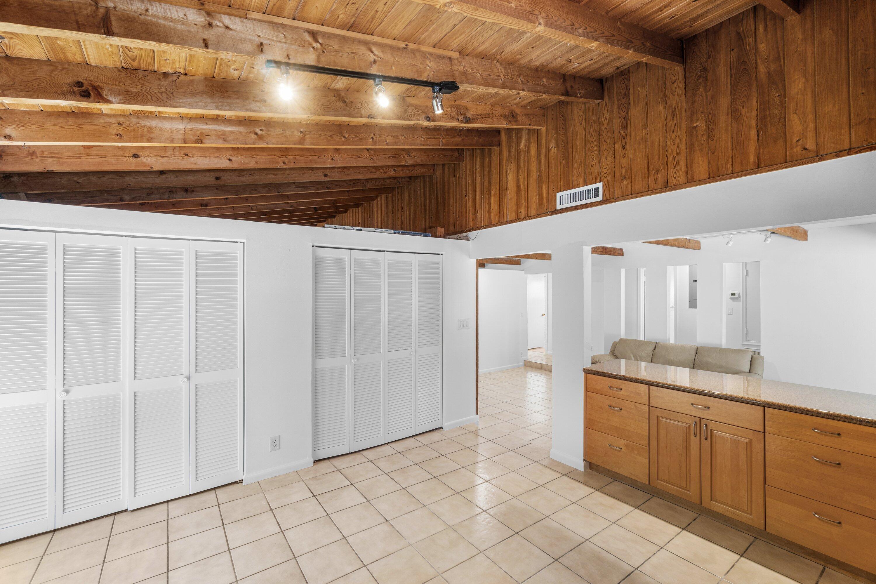 1051 Southwest 21st Street Boca Raton, FL 33486 - Photo 9 of 43 011-1051Southwest21stStreet-BocaRaton-FL