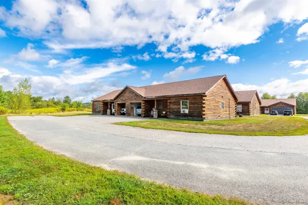 $6,000,000 | 181 Benton Road, Haverhill, NH 03774