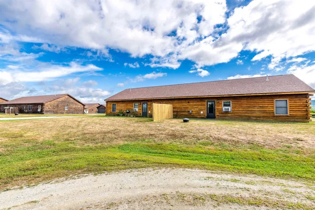 $6,000,000 | 181 Benton Road, Haverhill, NH 03774