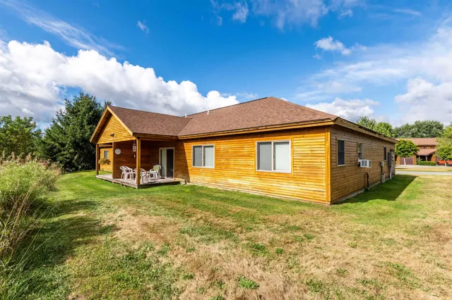 $6,000,000 | 181 Benton Road, Haverhill, NH 03774