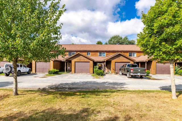 $6,000,000 | 181 Benton Road, Haverhill, NH 03774