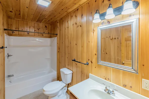 $6,000,000 | 181 Benton Road, Haverhill, NH 03774