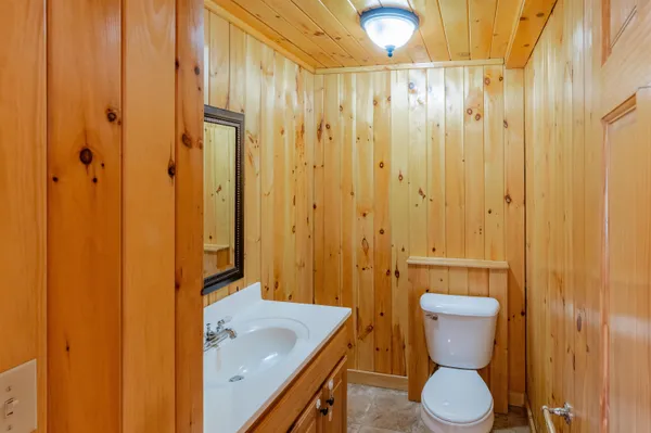 $6,000,000 | 181 Benton Road, Haverhill, NH 03774