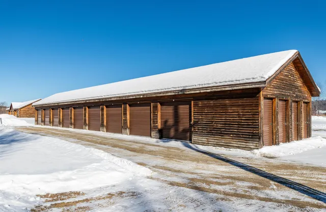 $6,000,000 | 181 Benton Road, Haverhill, NH 03774