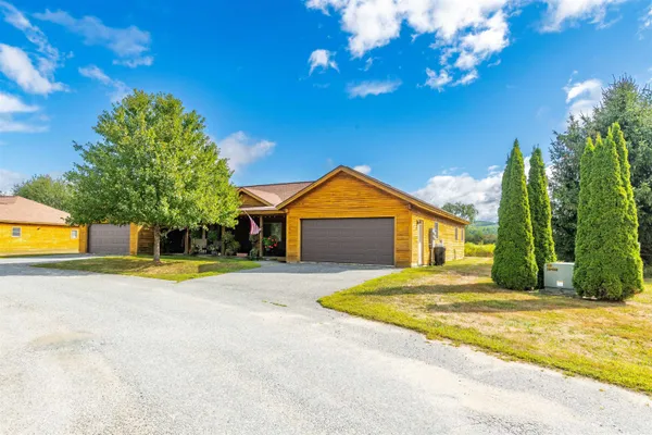 $6,000,000 | 181 Benton Road, Haverhill, NH 03774