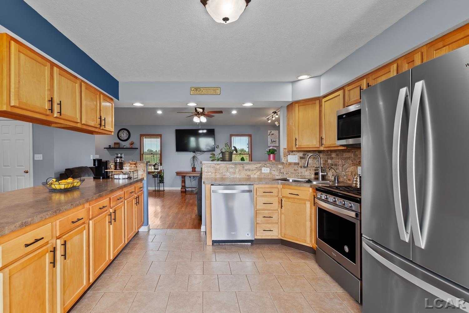 4753 Holloway Road Adrian, MI 49221 - Photo 13 of 53
