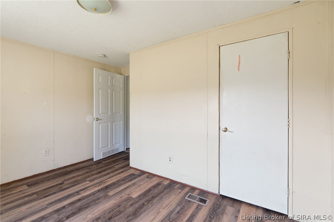 4662 New Amsterdam Road Southwest Central, IN 47110 - Photo 17 of 36