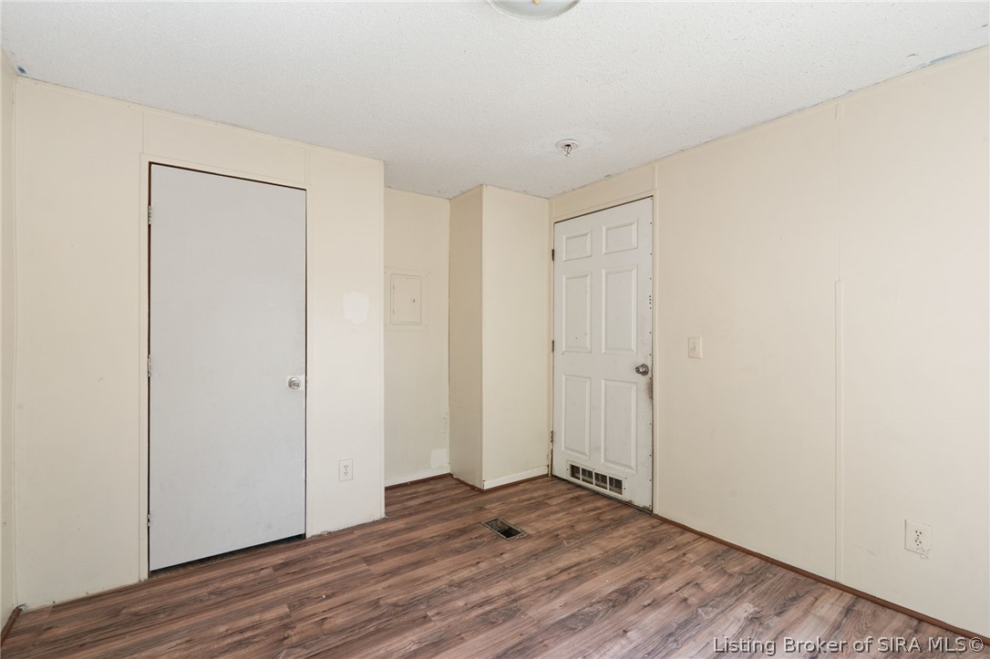 4662 New Amsterdam Road Southwest Central, IN 47110 - Photo 23 of 36
