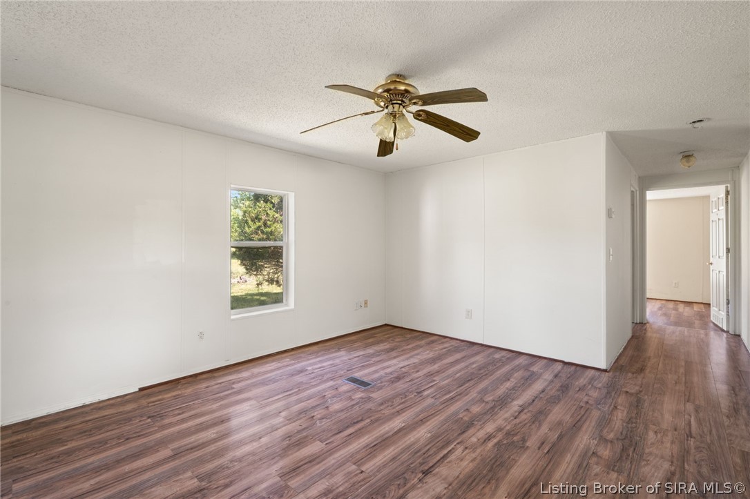 4662 New Amsterdam Road Southwest Central, IN 47110 - Photo 7 of 36