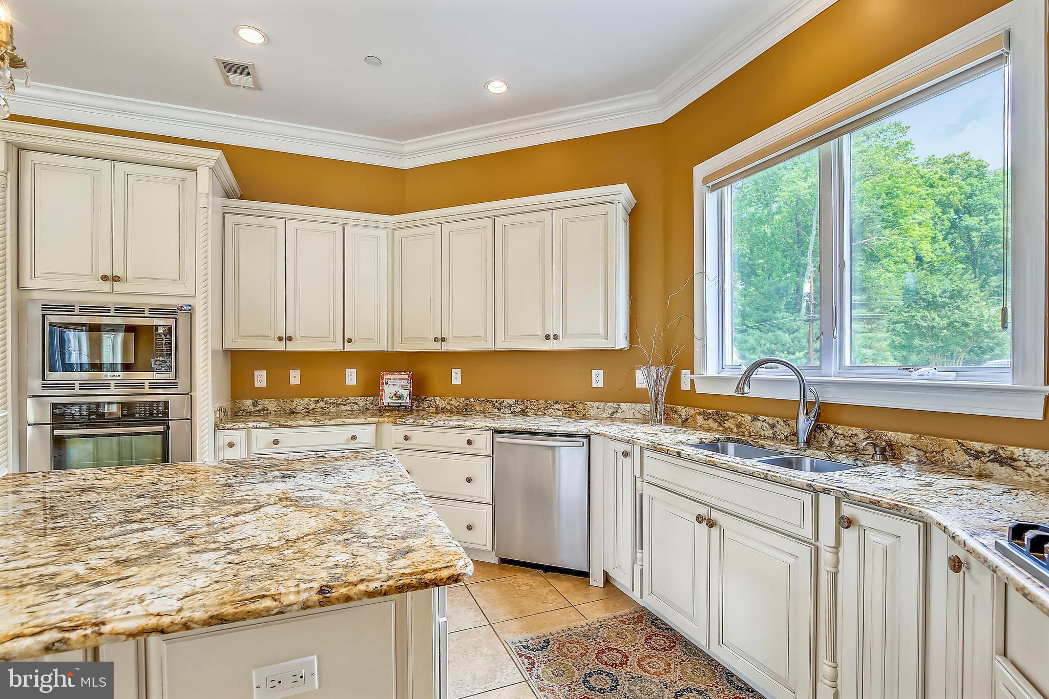 4600 Pinetree Road Rockville, MD 20853 - Photo 23 of 68