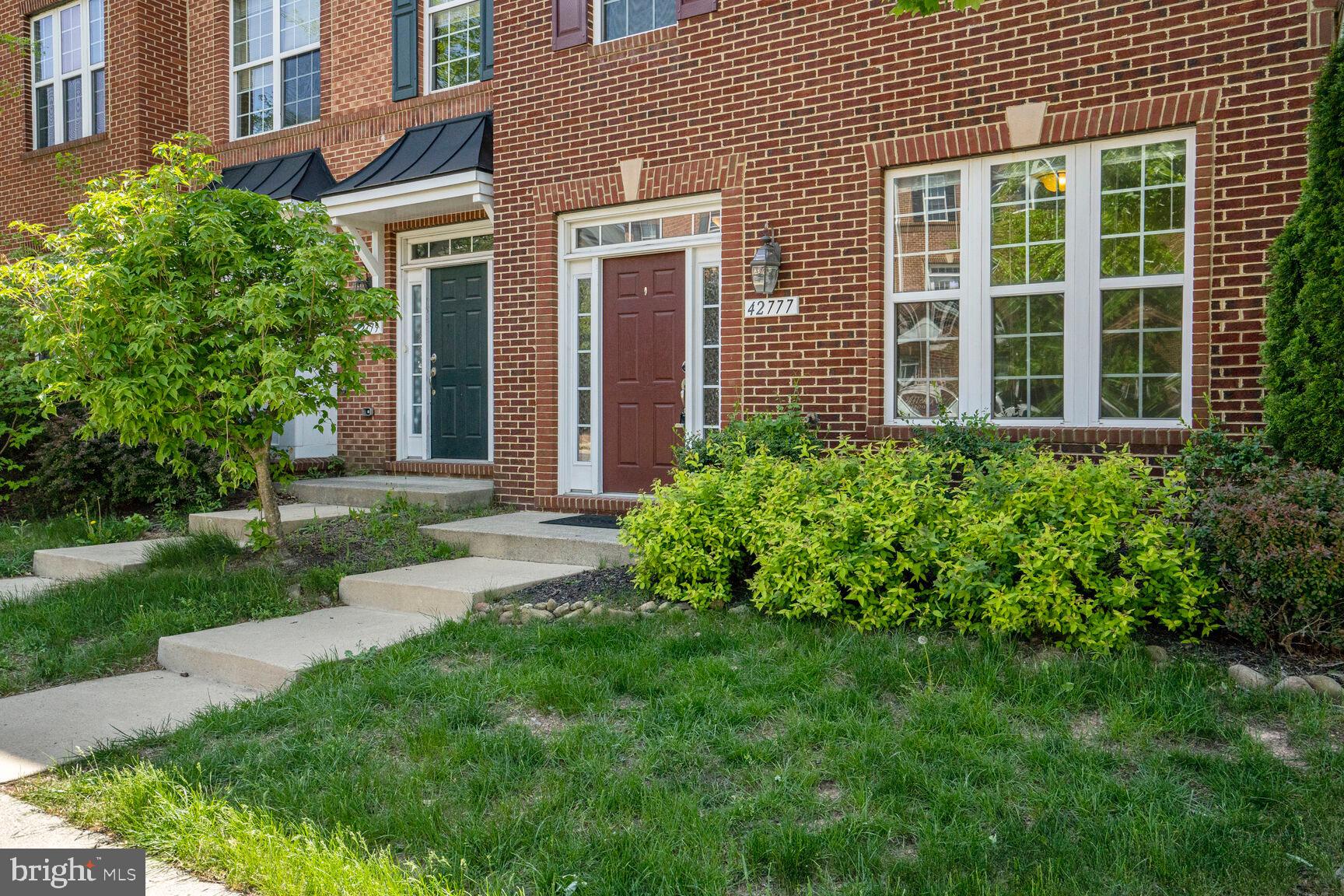 42777 Hay Road Ashburn, VA 20147 - Photo 2 of 21