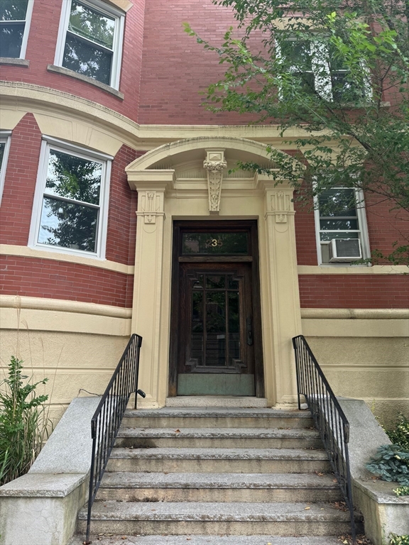 235 Rawson Road, Unit 5 Brookline, MA 02445 - Photo 11 of 28