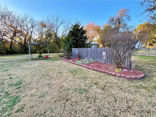 $175,000 | 203 East Washington Street, Frontenac, KS 66763