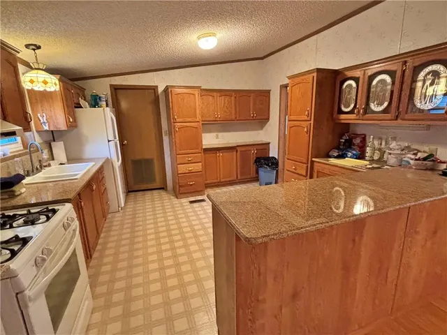 $175,000 | 203 East Washington Street, Frontenac, KS 66763